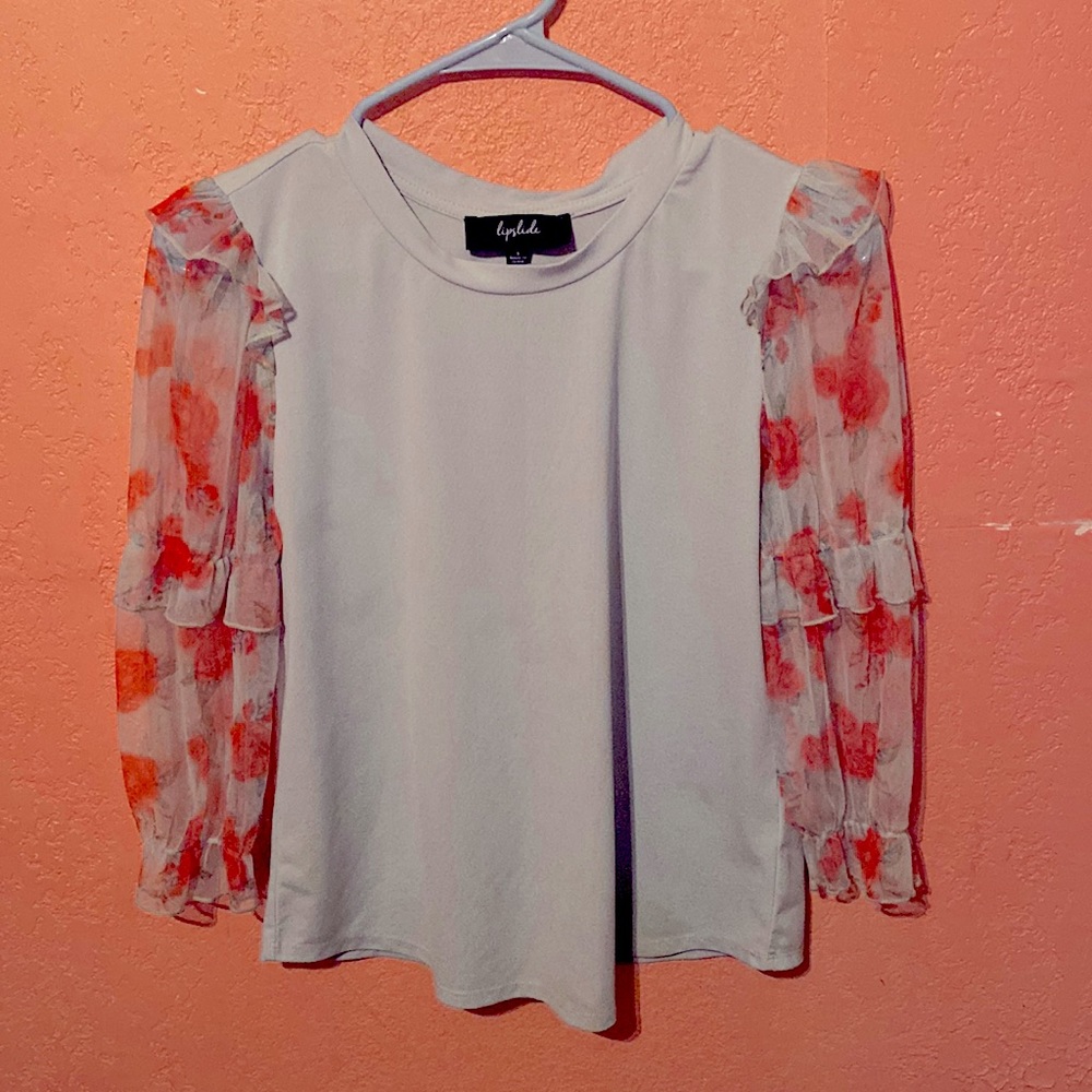 Lipslide shirt,Ruffles on sides,light blue,great material